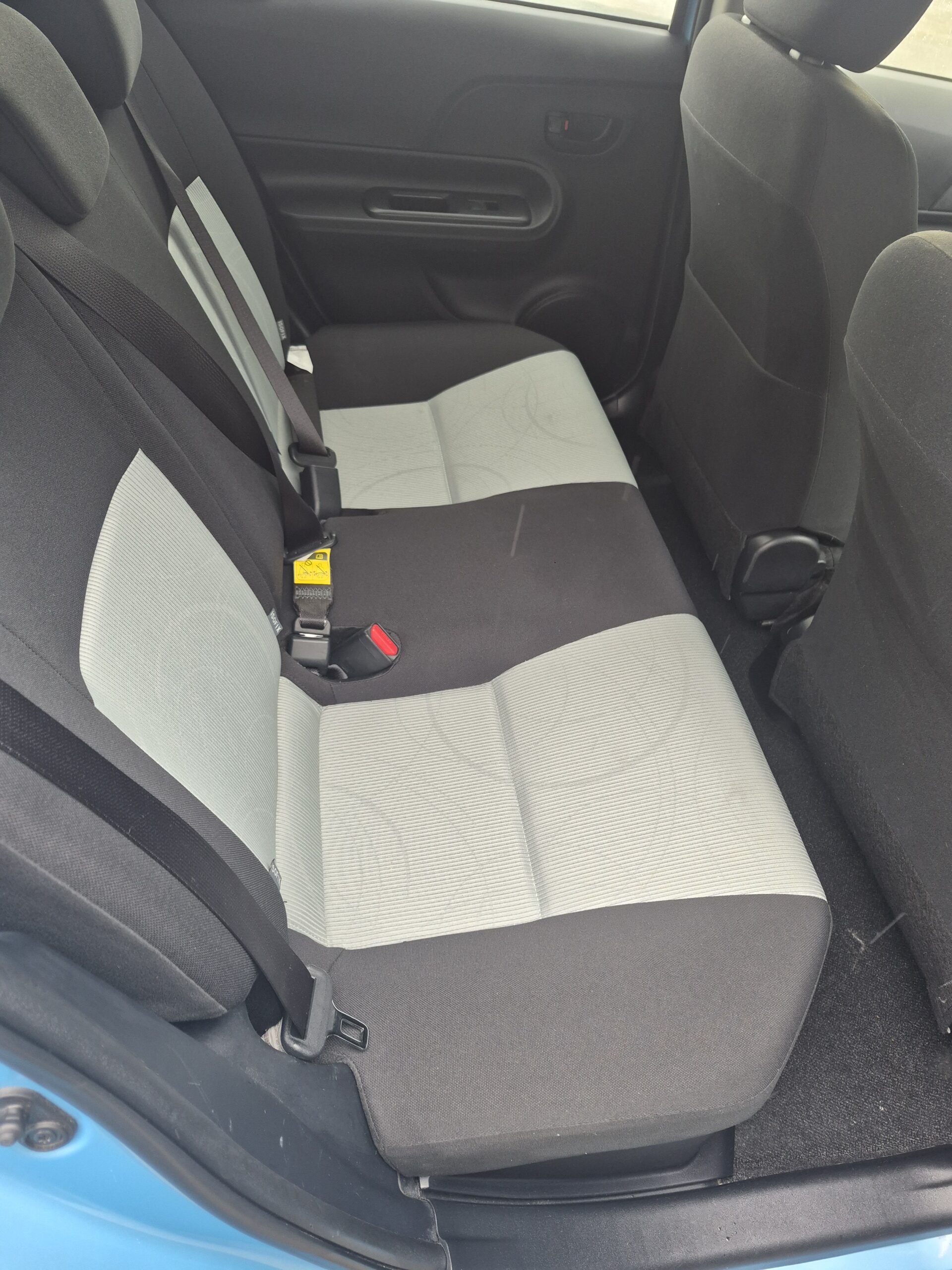 
								2013 Toyota Aqua Hybrid/ Fresh Import/Very Low mileage/ Push Start/ Reverse Camera/ Price: $109999 + ORC full									
