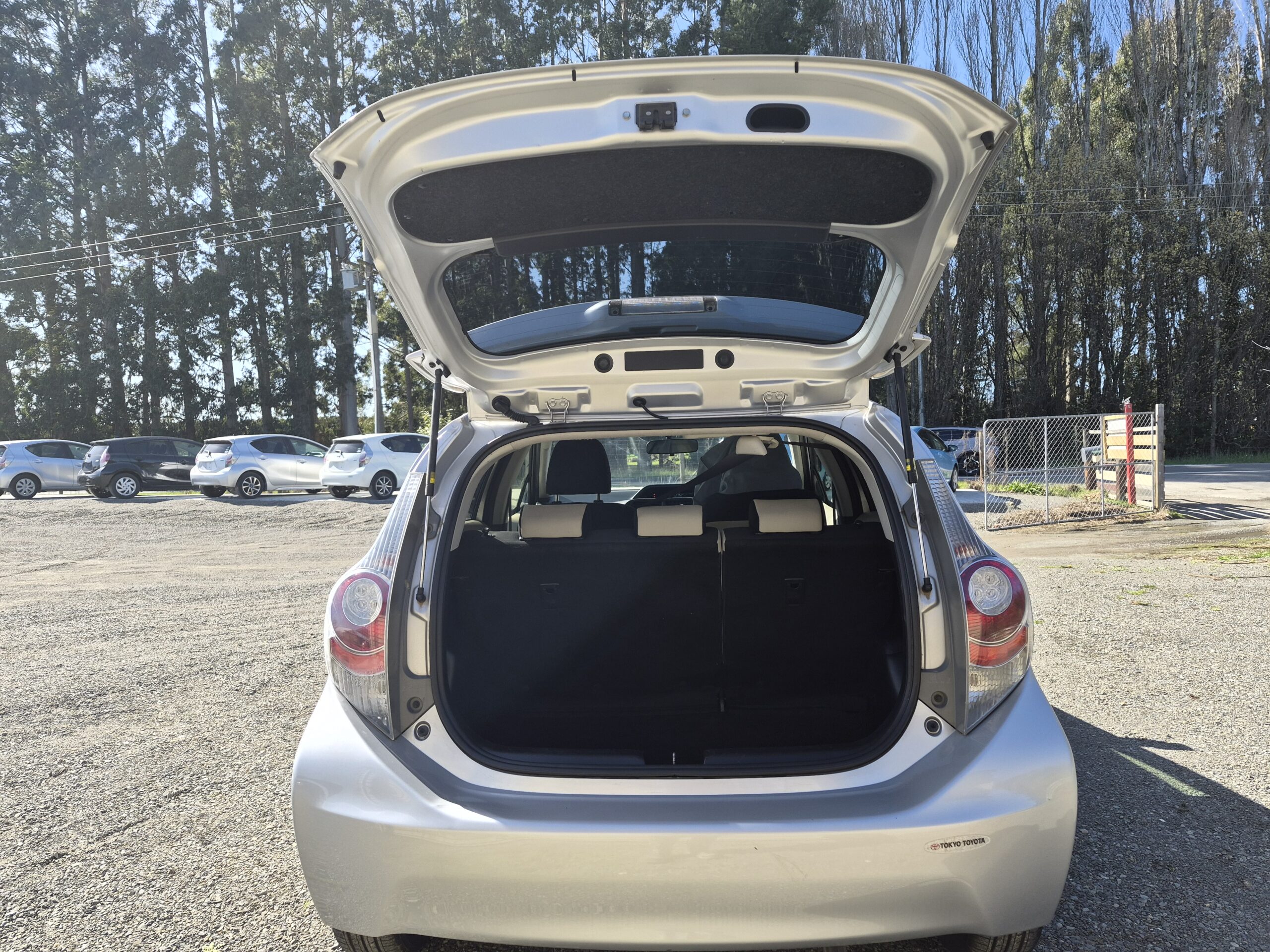 
								2014 Toyota Aqua Hybrid/ Fresh import/Low mileage/ Mag Wheels/ Price:$9499 + ORC full									