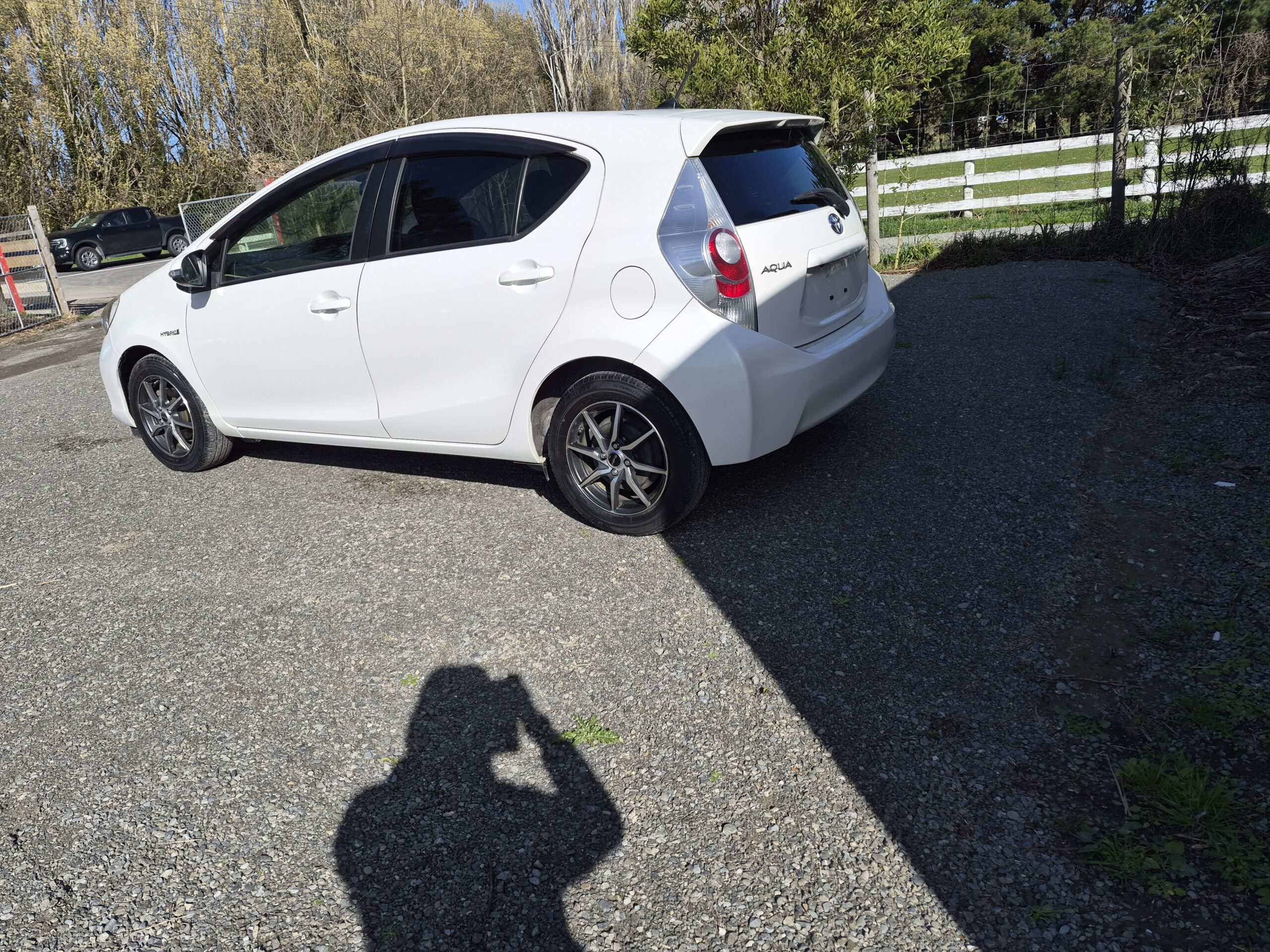 
								2012 Toyota Aqua Hybrid/ Fresh Import/ Reverse Camera/ Mag wheels /Price :$8999 +ORC full									