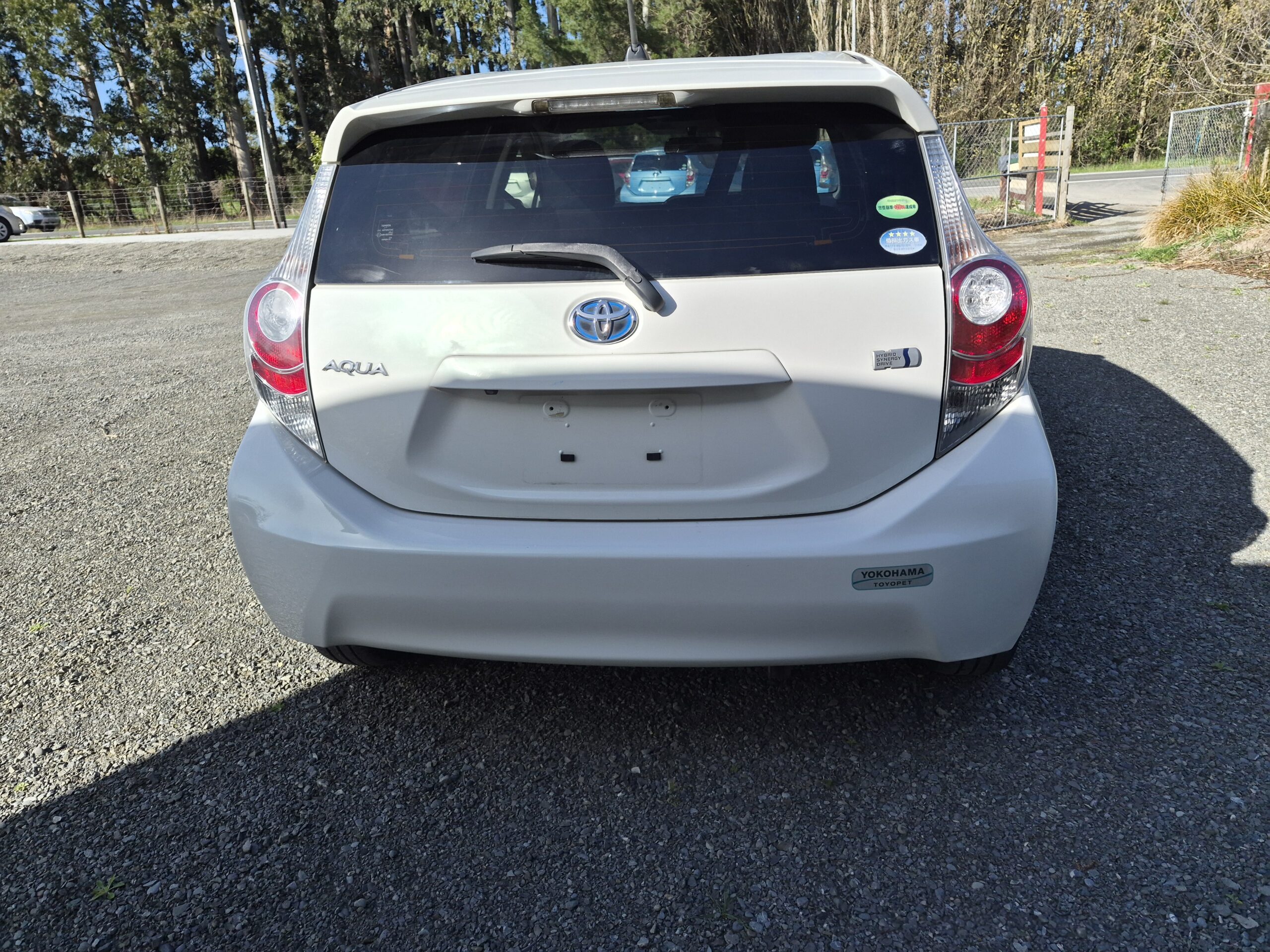 
								2012 Toyota Aqua Hybrid/ Fresh Import/ Reverse Camera/ Mag wheels /Price :$8999 +ORC full									