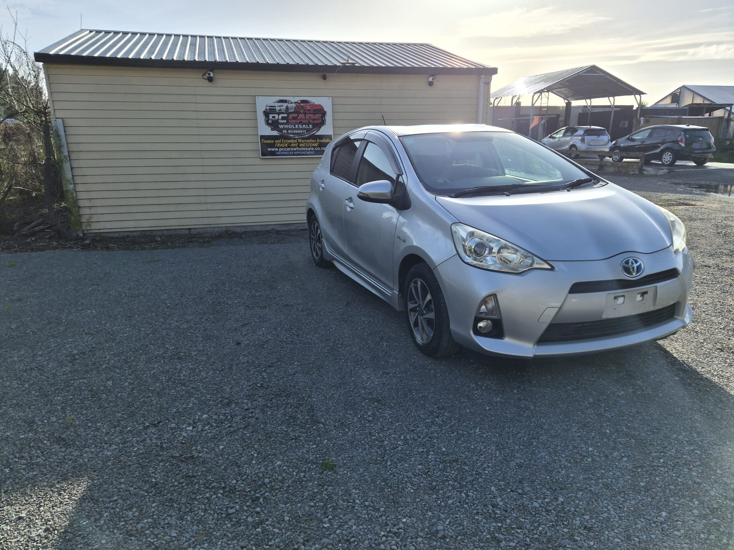
								2014 Toyota Aqua Hybrid/ Fresh Import/ Low mileage/ Mag Wheels/ Price: $9499 + ORC full									