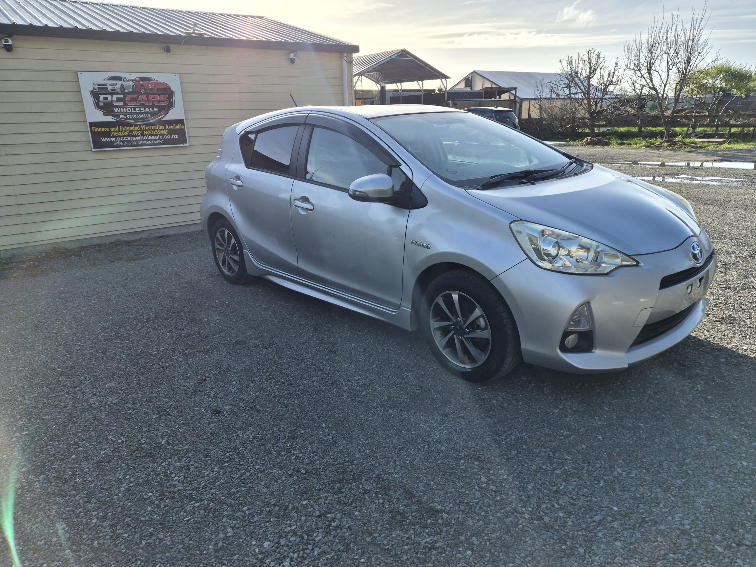 
								2014 Toyota Aqua Hybrid/ Fresh Import/ Low mileage/ Mag Wheels/ Price: $9499 + ORC full									