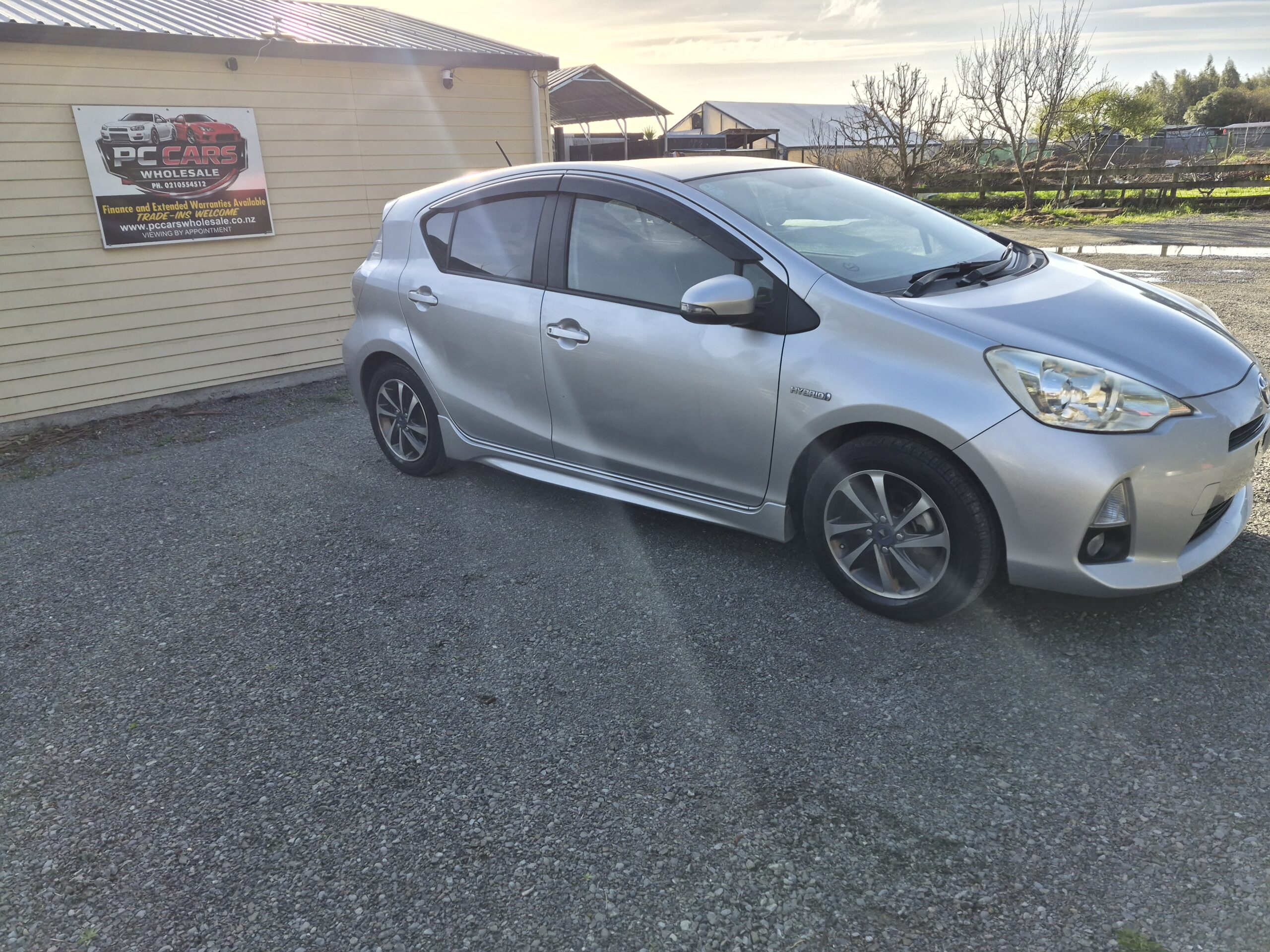 
								2014 Toyota Aqua Hybrid/ Fresh Import/ Low mileage/ Mag Wheels/ Price: $9499 + ORC full									