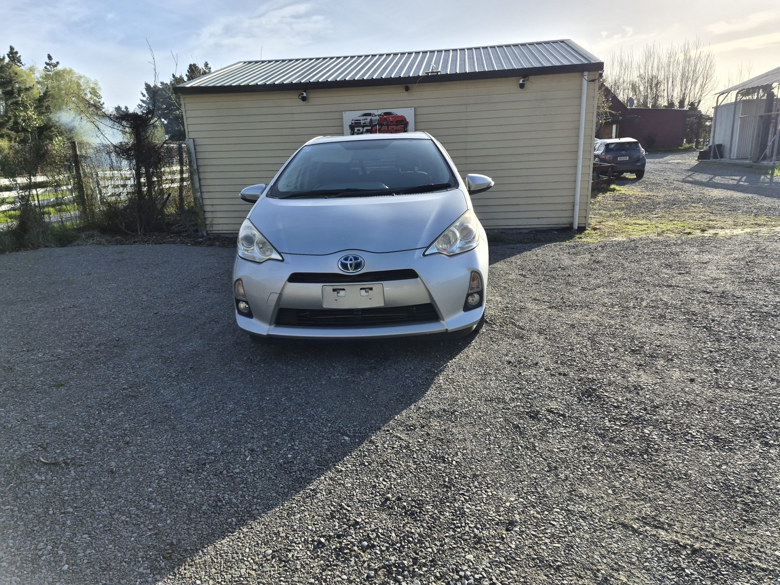 
								2014 Toyota Aqua Hybrid/ Fresh Import/ Low mileage/ Mag Wheels/ Price: $9499 + ORC full									