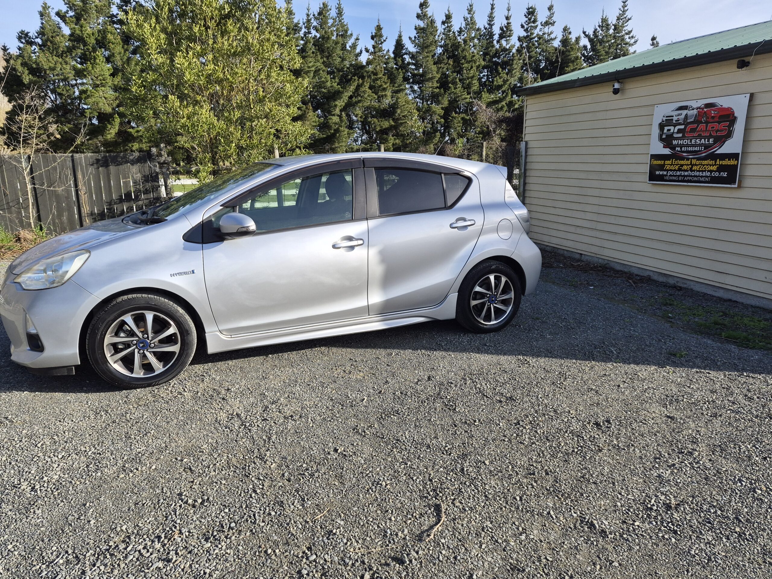 
								2014 Toyota Aqua Hybrid/ Fresh Import/ Low mileage/ Mag Wheels/ Price: $9499 + ORC full									