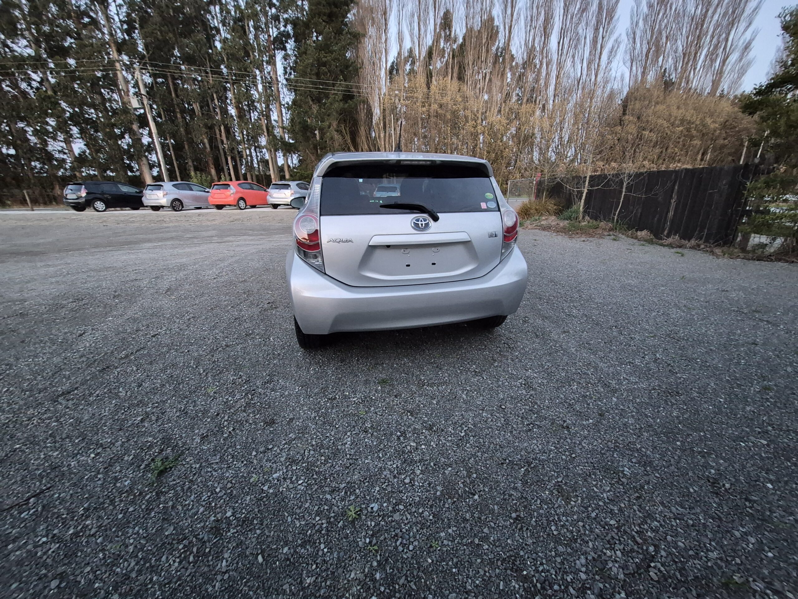 
								2013 Toyota Aqua Hybrid Push Start / Reverse Camera / Fresh Import/Low mileage/$9999 +ORC full									