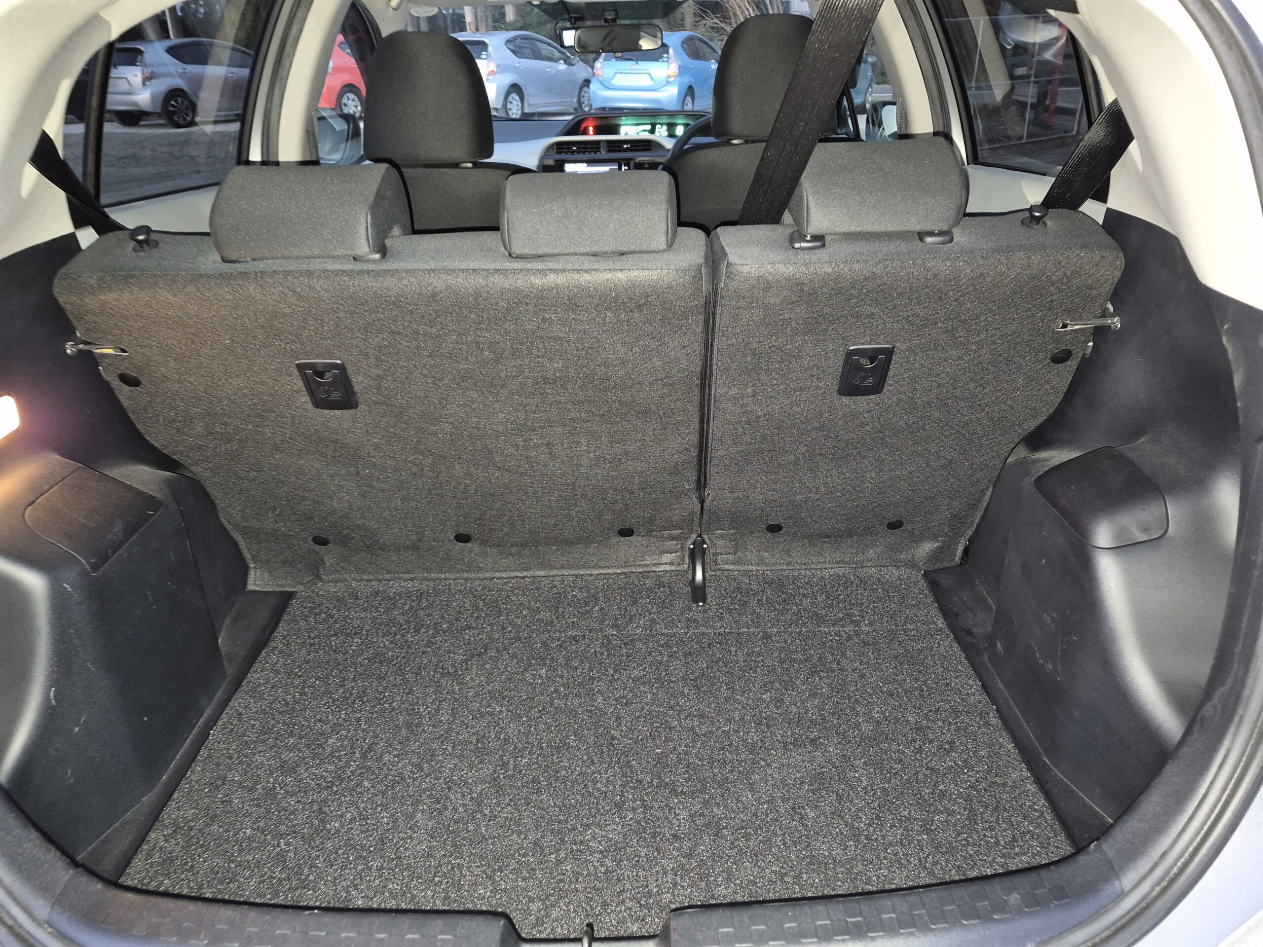 
								2013 Toyota Aqua Hybrid Push Start / Reverse Camera / Fresh Import/Low mileage/$9999 +ORC full									