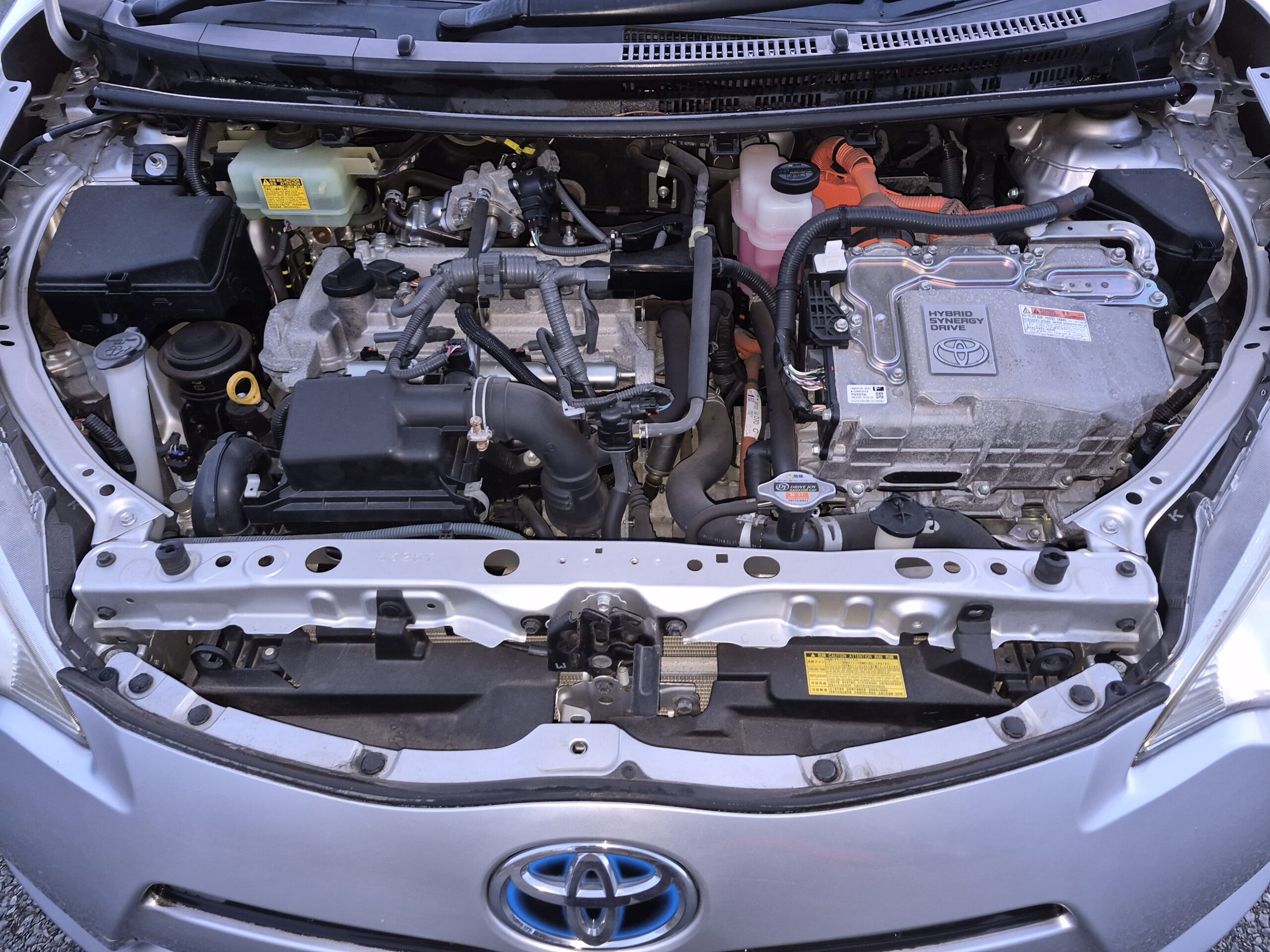 
								2013 Toyota Aqua Hybrid Push Start / Reverse Camera / Fresh Import/Low mileage/$9999 +ORC full									