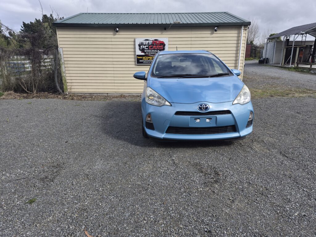 2013 Toyota Aqua Hybrid/ Fresh Import/ Very Low mileage/ Push Start/ Reserve Camera/ Price : $11499 + ORC