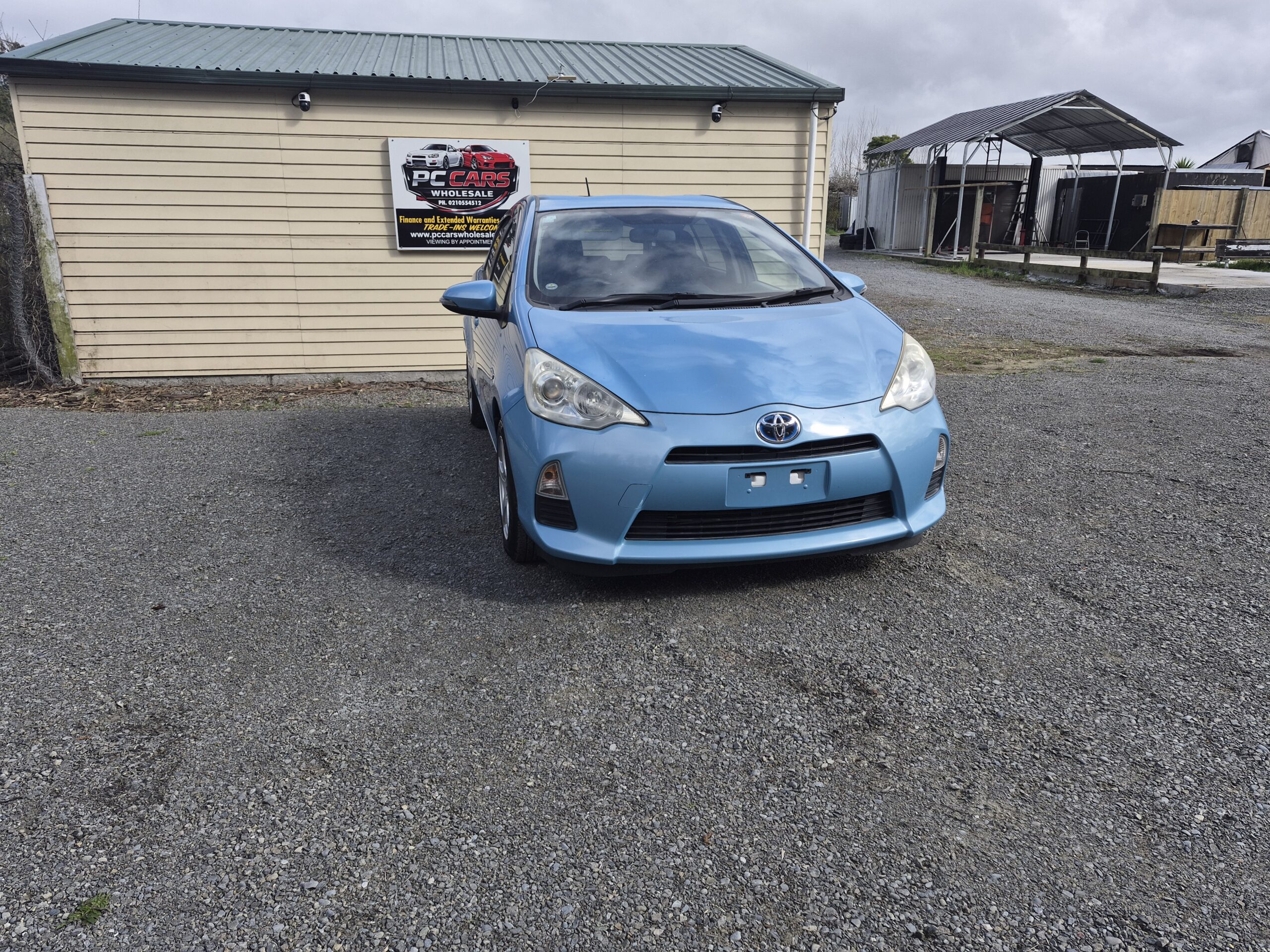
								2013 Toyota Aqua Hybrid/ Fresh Import/ Very Low mileage/ Push Start/ Reserve Camera/ Price : $11499 + ORC full									