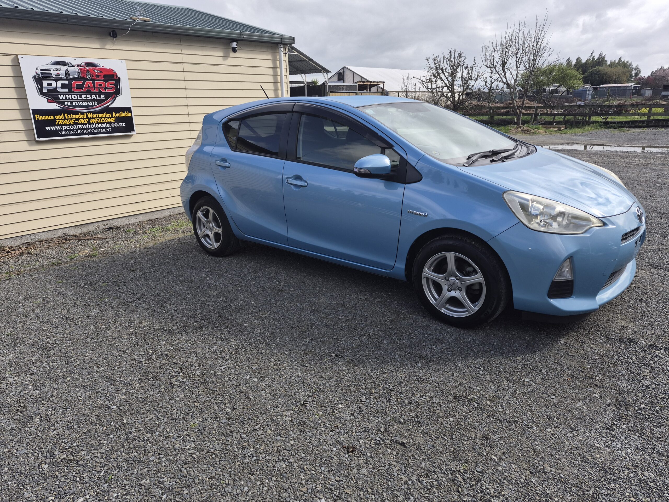 
								2013 Toyota Aqua Hybrid/ Fresh Import/ Very Low mileage/ Push Start/ Reserve Camera/ Price : $11499 + ORC full									