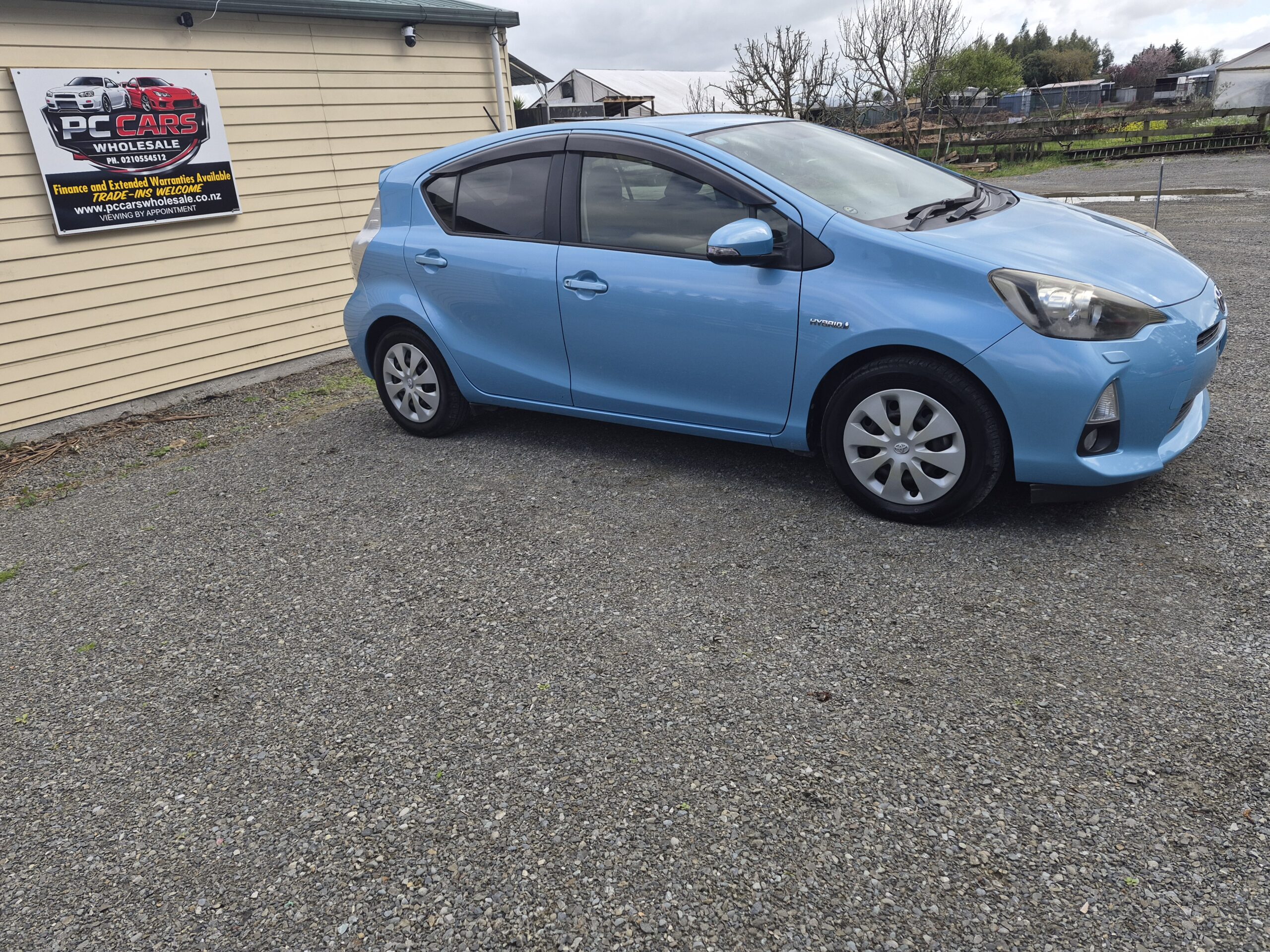 
								2013 Toyota Aqua Hybrid/ Fresh Import/Very Low mileage/ Push Start/ Reverse Camera/ Price: $109999 + ORC full									