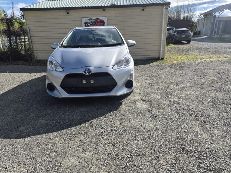 2017 Toyota Aqua Hybrid/ Fresh Import/ G sport Model/ Low mileage/ Price: $ 10999+ORC
