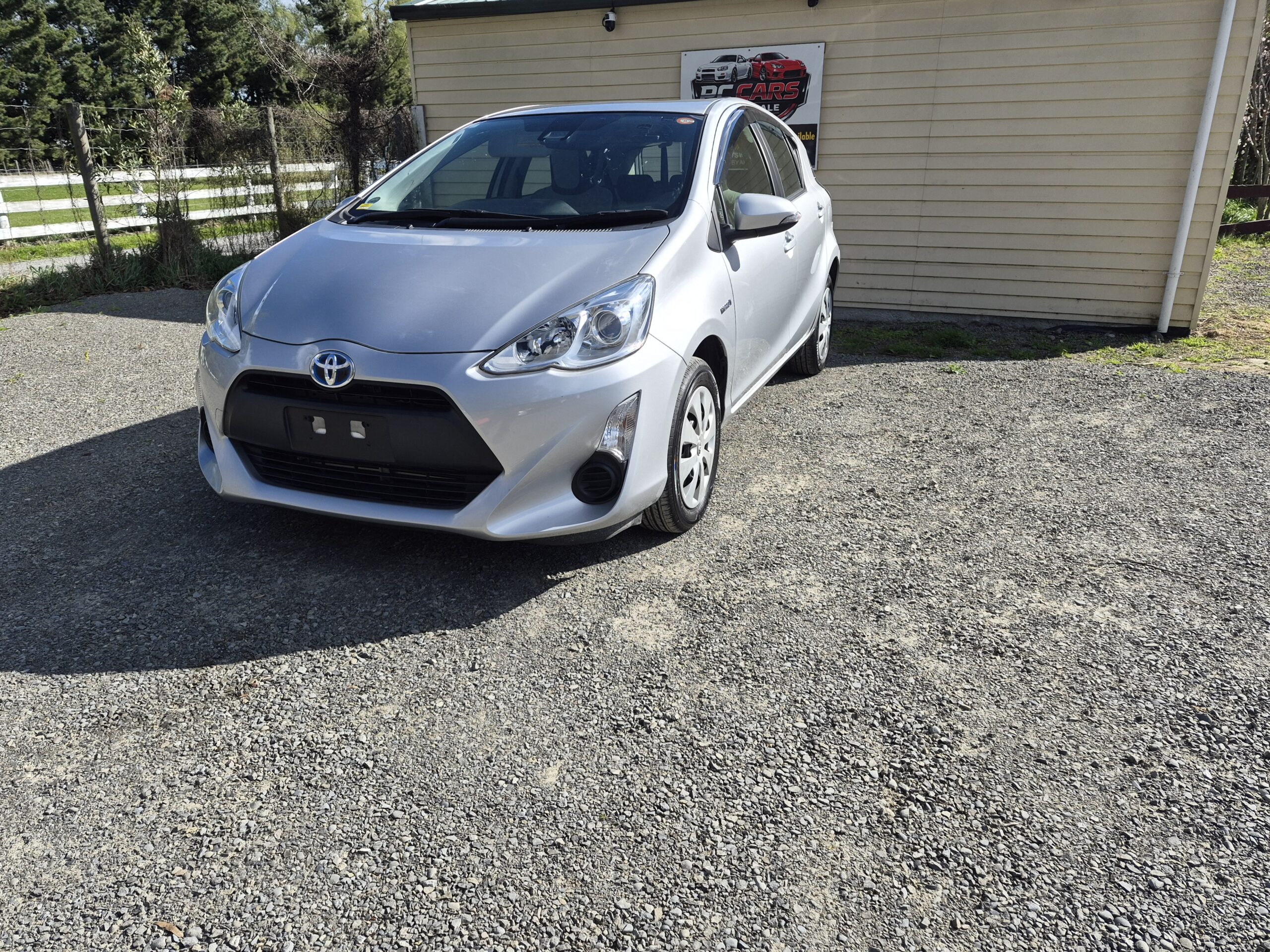 
								2017 Toyota Aqua Hybrid/ Fresh Import/ G sport Model/ Low mileage/ Price: $ 10999+ORC full									