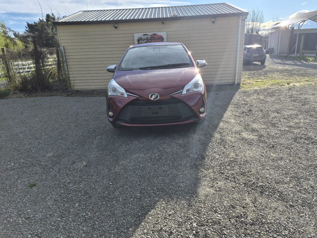 2017 Toyota Vitz Jewela Edition/ Fresh Import/ Push Start/ Reverse Camera/ Smart key-less system/ Heater seat/ Price: $12499 +ORC